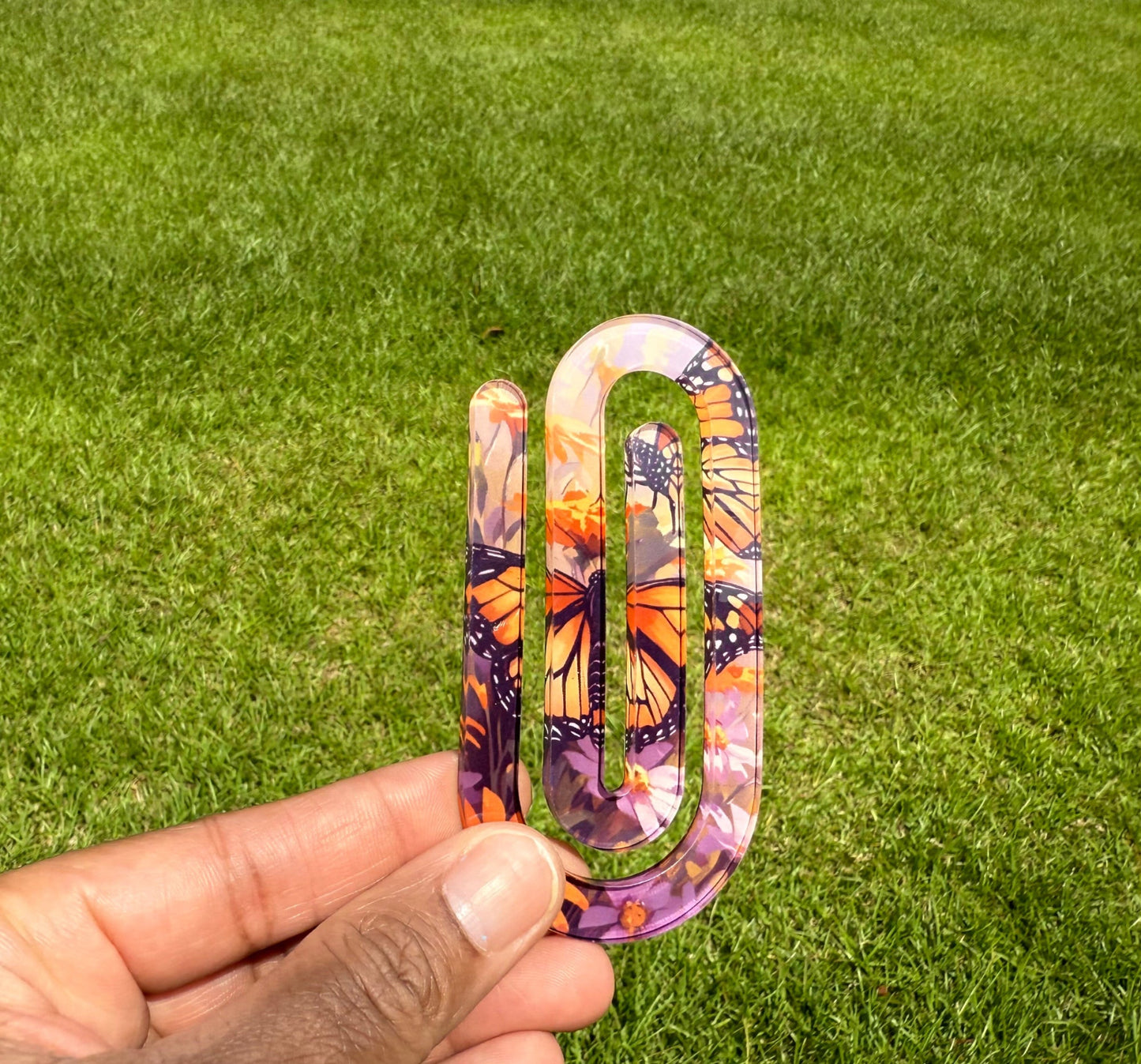 Jumbo sized paperclips